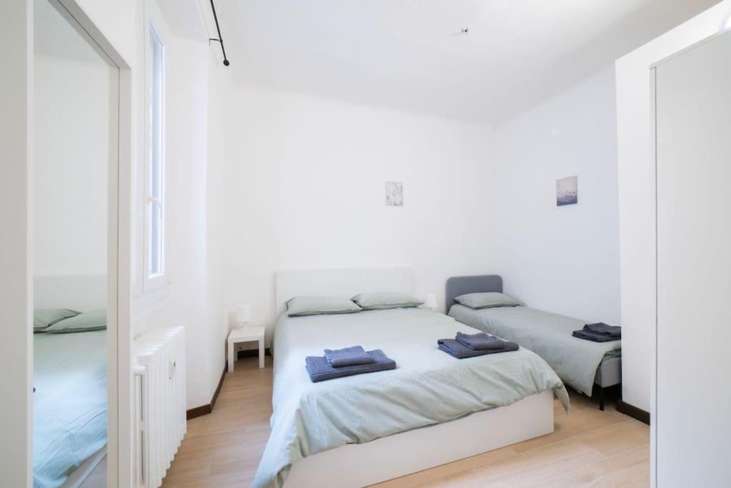 Apartment 4 Stops From The City Center Milano Exterior foto